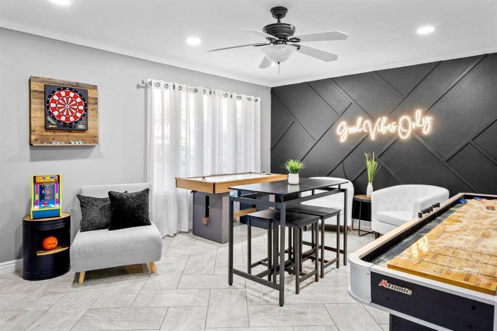 Modern Tempe Home With Heated Pool, Asu Экстерьер фото