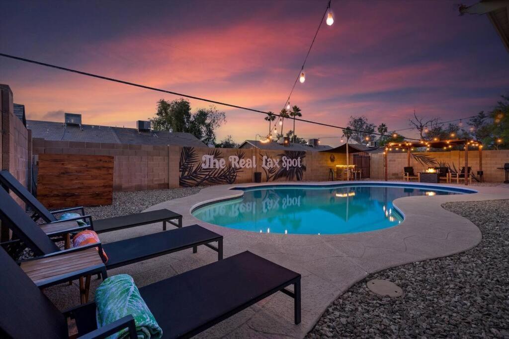 Modern Tempe Home With Heated Pool, Asu Экстерьер фото