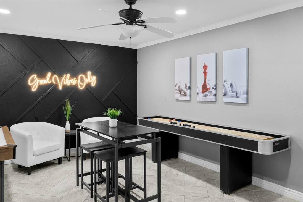 Modern Tempe Home With Heated Pool, Asu Экстерьер фото